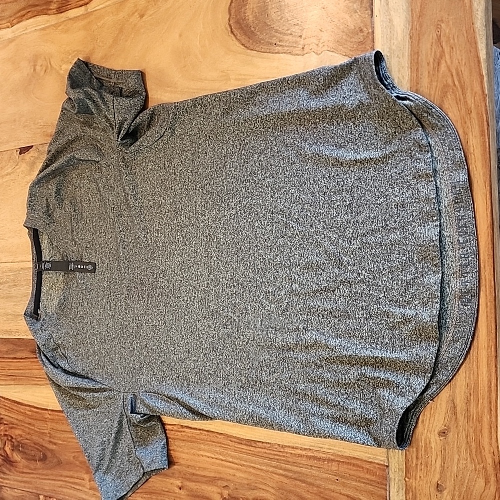 Lululemon Drysense Short Sleeve sz Small
